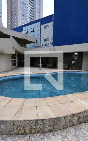 Casa à venda com 503m², 6 quartos e 5 vagas Casa à venda com 503m², 6 quartos e 5 vagasÁrea Externa
