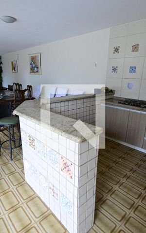 Casa à venda com 503m², 6 quartos e 5 vagas Casa à venda com 503m², 6 quartos e 5 vagasCozinha