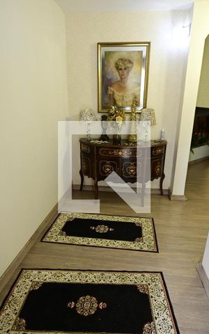 Casa à venda com 503m², 6 quartos e 5 vagas Casa à venda com 503m², 6 quartos e 5 vagassaleta