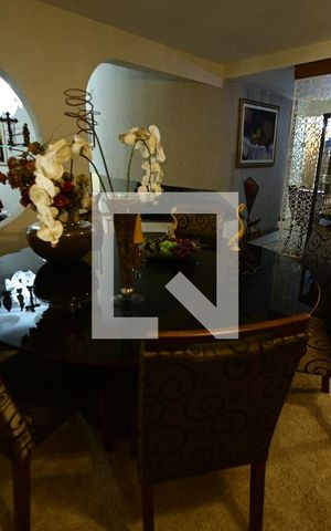 Casa à venda com 503m², 6 quartos e 5 vagas Casa à venda com 503m², 6 quartos e 5 vagasSala de Jantar