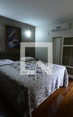 Casa à venda com 503m², 6 quartos e 5 vagas Casa à venda com 503m², 6 quartos e 5 vagasQuarto 2