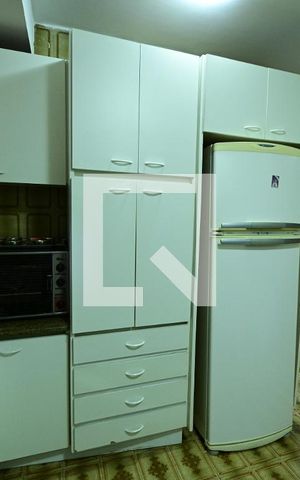 Casa à venda com 503m², 6 quartos e 5 vagas Casa à venda com 503m², 6 quartos e 5 vagasCozinha