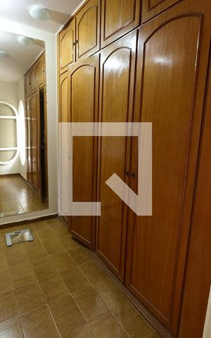 Casa à venda com 503m², 6 quartos e 5 vagas Casa à venda com 503m², 6 quartos e 5 vagasQuarto 3
