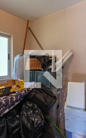 Casa à venda com 840m², 3 quartos e 6 vagasQuarto de Serviço