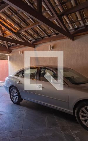 Casa à venda com 840m², 3 quartos e 6 vagasGaragem