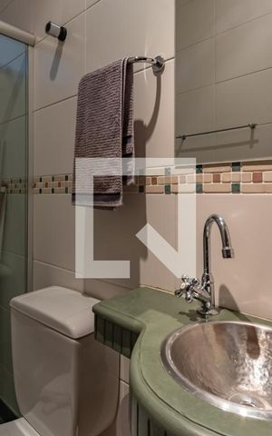 Casa à venda com 840m², 3 quartos e 6 vagasBanheiro de Serviço 2