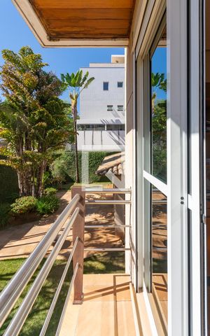 Casa à venda com 840m², 3 quartos e 6 vagasSuíte 1 - Sacada
