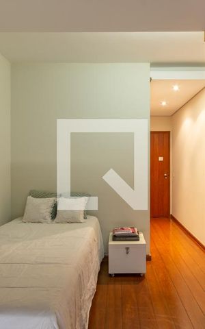 Casa à venda com 840m², 3 quartos e 6 vagasSuíte 1