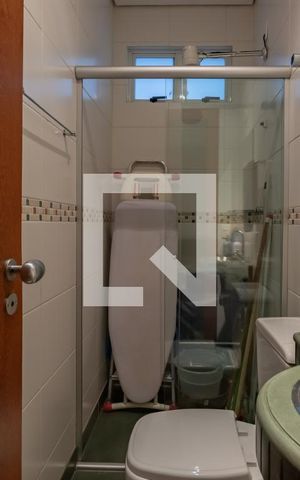 Casa à venda com 840m², 3 quartos e 6 vagasBanheiro de Serviço 2