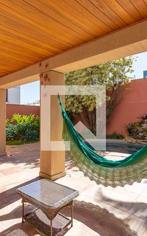 Casa à venda com 840m², 3 quartos e 6 vagasÁrea Gourmet - Churrasqueira