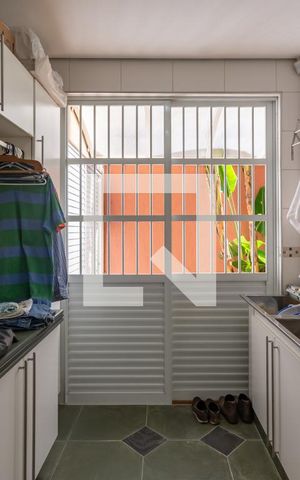 Casa à venda com 840m², 3 quartos e 6 vagasÁrea de Serviço