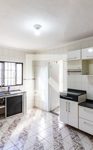 Casa para alugar com 100m², 2 quartos e sem vaga Casa para alugar com 100m², 2 quartos e sem vagaCozinha