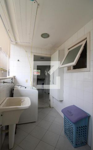 Casa de condomínio à venda com 400m², 5 quartos e 2 vagasÁrea de Serviço