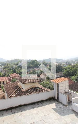 Casa de condomínio à venda com 400m², 5 quartos e 2 vagasVista da Varanda da Sala