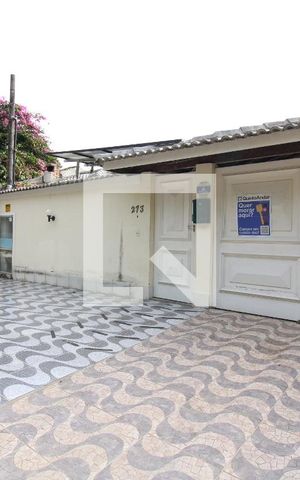 Casa de condomínio à venda com 400m², 5 quartos e 2 vagasFachada