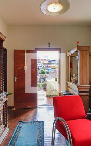 Casa à venda com 240m², 6 quartos e 2 vagasSala de Estar