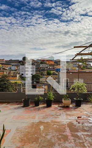 Casa à venda com 240m², 6 quartos e 2 vagasÁrea Externa
