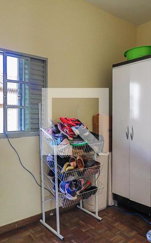 Casa à venda com 240m², 6 quartos e 2 vagasQuarto 5