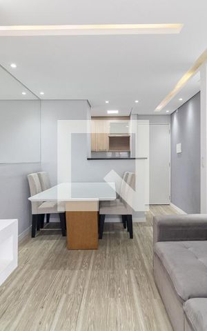 Apartamento para alugar com 47m², 2 quartos e 1 vaga Apartamento para alugar com 47m², 2 quartos e 1 vagaSala