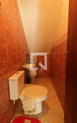Casa à venda com 300m², 3 quartos e 8 vagasLavabo da Garagem