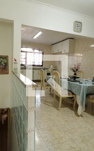 Casa à venda com 300m², 3 quartos e 8 vagasCozinha