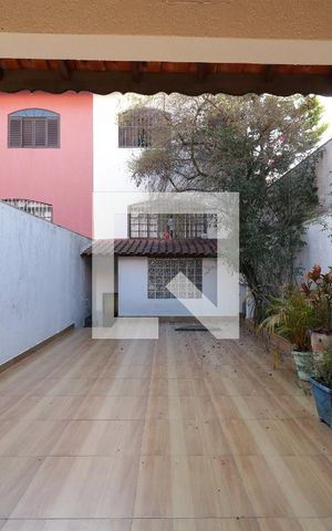 Casa à venda com 300m², 3 quartos e 8 vagasQuintal