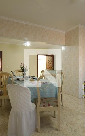 Casa à venda com 300m², 3 quartos e 8 vagasCozinha