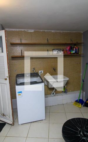 Casa para alugar com 300m², 4 quartos e 2 vagas Casa para alugar com 300m², 4 quartos e 2 vagasÁrea de Serviço