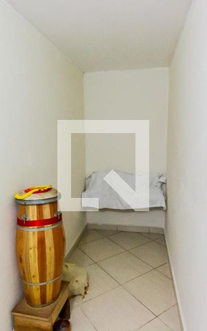 Casa à venda com 230m², 3 quartos e 2 vagas Casa à venda com 230m², 3 quartos e 2 vagasÁrea de Serviço