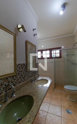 Casa para alugar com 200m², 3 quartos e 1 vagaBanheiro