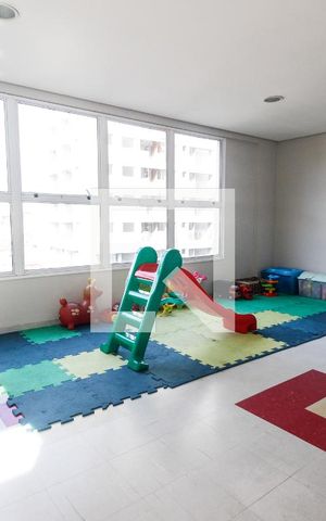 Apartamento à venda com 57m², 2 quartos e 2 vagas Apartamento à venda com 57m², 2 quartos e 2 vagasPlayground