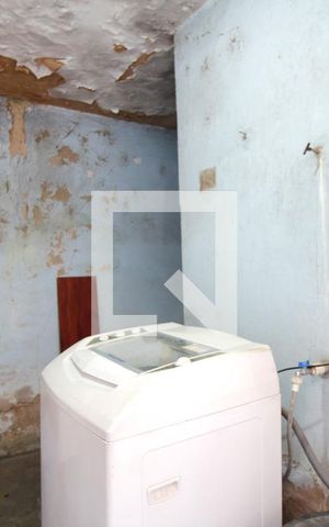 Casa à venda com 360m², 4 quartos e 4 vagasLavanderia