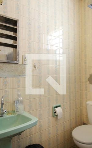 Casa à venda com 360m², 4 quartos e 4 vagasBanheiro