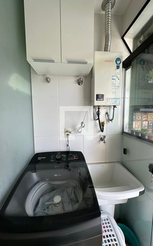 Apartamento à venda com 67m², 2 quartos e 1 vaga Apartamento à venda com 67m², 2 quartos e 1 vagaCozinha e Área de Serviço