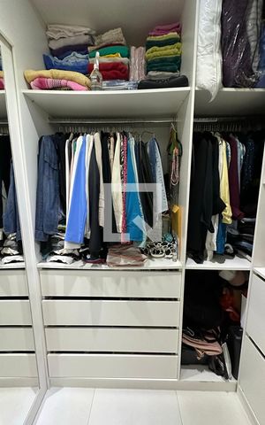 Apartamento à venda com 67m², 2 quartos e 1 vaga Apartamento à venda com 67m², 2 quartos e 1 vagaCloset da suíte