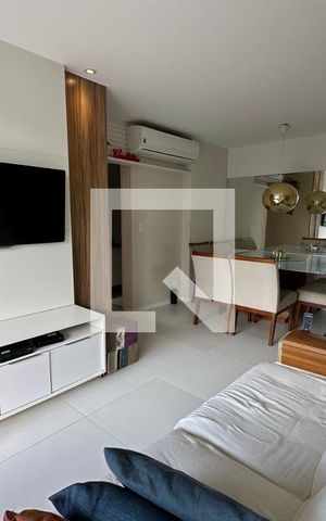 Apartamento à venda com 67m², 2 quartos e 1 vaga Apartamento à venda com 67m², 2 quartos e 1 vagaSala