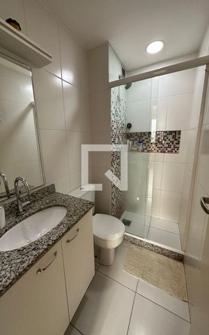 Apartamento à venda com 67m², 2 quartos e 1 vaga Apartamento à venda com 67m², 2 quartos e 1 vagaBanheiro Social