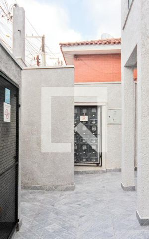 Apartamento à venda com 42m², 2 quartos e sem vagaÁrea externa