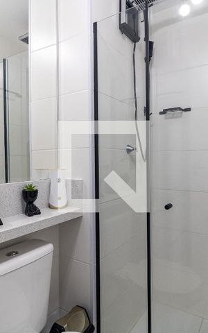 Apartamento para alugar com 33m², 2 quartos e sem vaga Apartamento para alugar com 33m², 2 quartos e sem vagaBanheiro