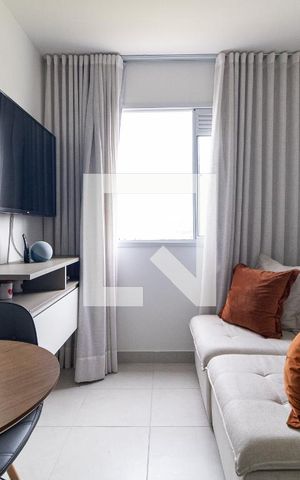 Apartamento para alugar com 33m², 2 quartos e sem vaga Apartamento para alugar com 33m², 2 quartos e sem vagaSala