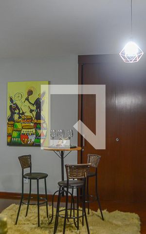 Apartamento à venda com 250m², 4 quartos e 3 vagas Apartamento à venda com 250m², 4 quartos e 3 vagasSala