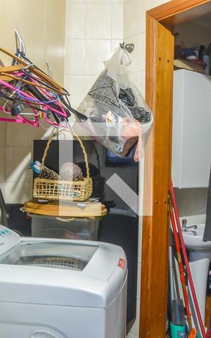 Apartamento à venda com 250m², 4 quartos e 3 vagas Apartamento à venda com 250m², 4 quartos e 3 vagasÁrea de Serviço