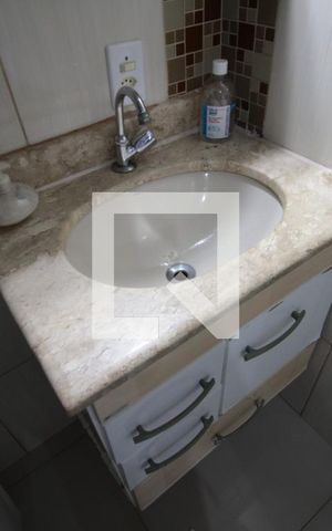 Casa à venda com 88m², 3 quartos e 3 vagasBanheiro