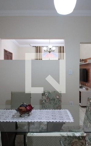 Casa à venda com 88m², 3 quartos e 3 vagasCopa