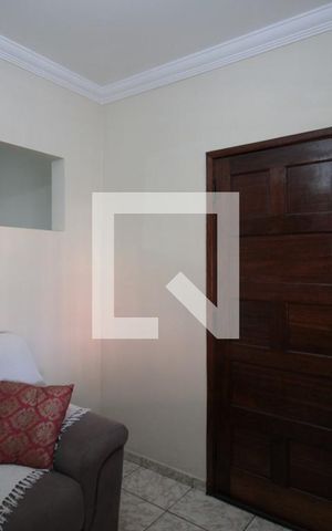 Casa à venda com 88m², 3 quartos e 3 vagasSala