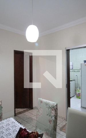 Casa à venda com 88m², 3 quartos e 3 vagasCopa