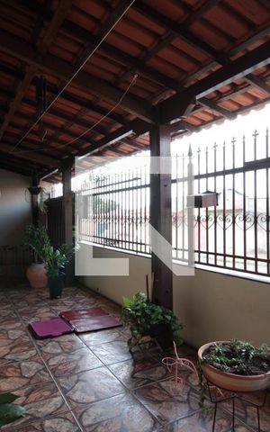 Casa à venda com 88m², 3 quartos e 3 vagasGaragem