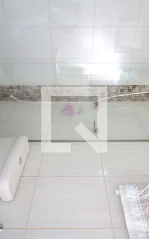 Casa à venda com 88m², 3 quartos e 3 vagasBanheiro