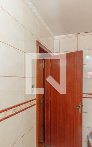 Casa à venda com 217m², 5 quartos e 4 vagasBanheiro 1