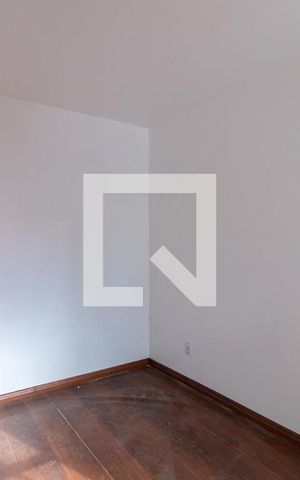 Casa à venda com 219m², 5 quartos e 2 vagas Casa à venda com 219m², 5 quartos e 2 vagasQuarto 1